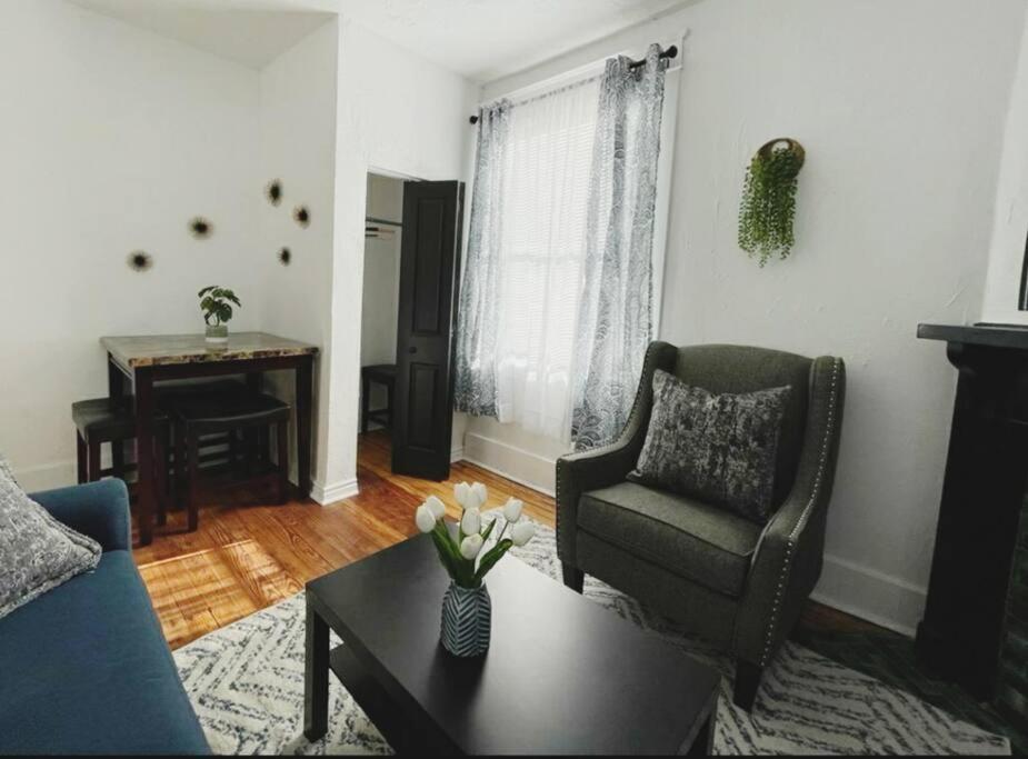 Lovely 2Br W Office Space - King Bed & Alexa Appartement Pittsburgh Buitenkant foto